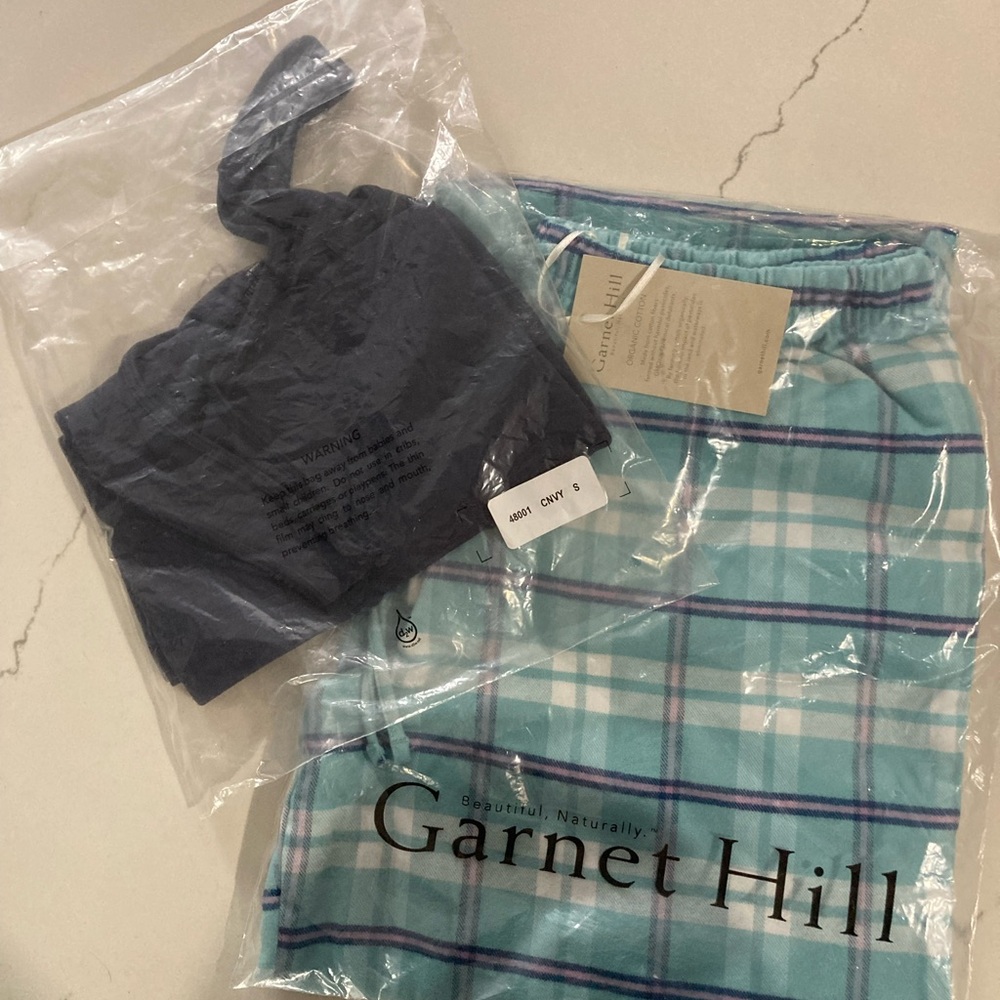 Brand New! Garnet Hill Blue Plaid PJ Bottoms and Navy Top - Size Small